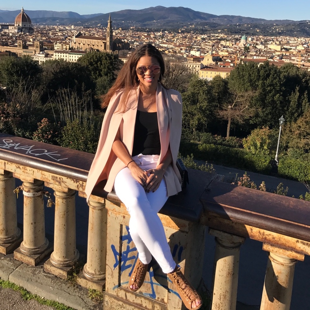 Meet your Posher, Kayla